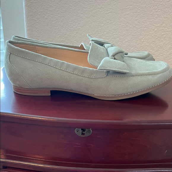 Bandolino Anella 2 Sage Green Faux Suede Bow Loafers Women’s 10 M - Picture 8 of 14